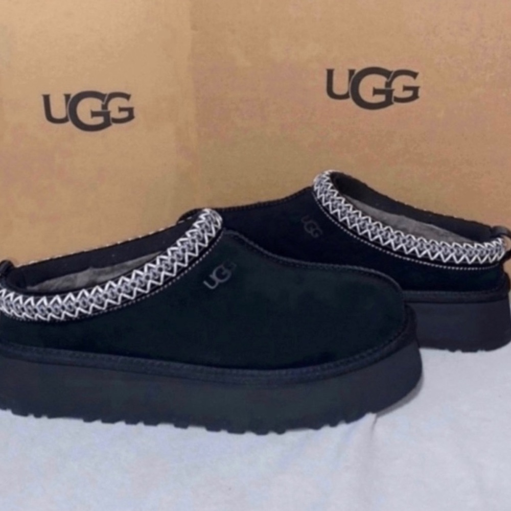 UGG TAZZ